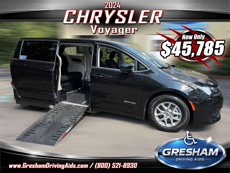  Chrysler Voyager Vehicle Image